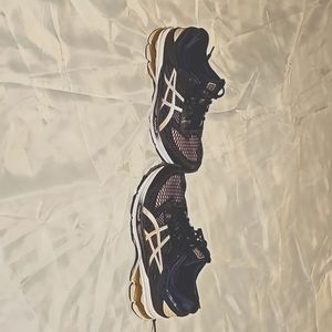 Women's Asics Gel  Kayano 26. Navy and Gold. Sz 10